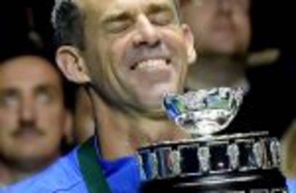 Daniel Orsanic fue declarado personalidad destacada del deporte por la Legislatura