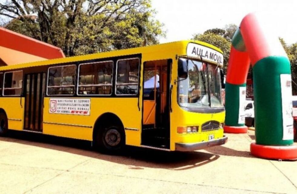 ETCE donó un colectivo al área de Cultura Municipal