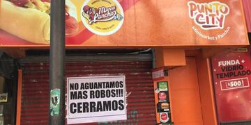 Manso Pancho cerró cansado de robos\u002E