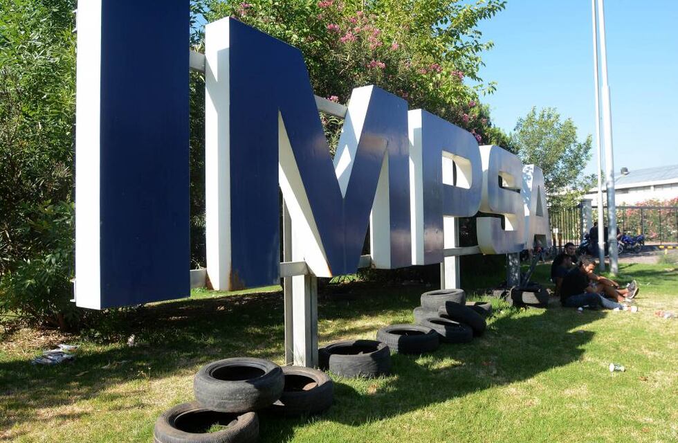 Mendoza condiciona la compra de acciones de Impsa
