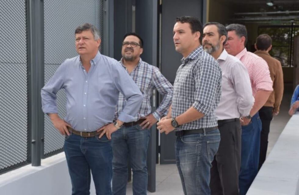 Domingo Peppo recorrió las obras de refacción de la Escuela Técnica 21