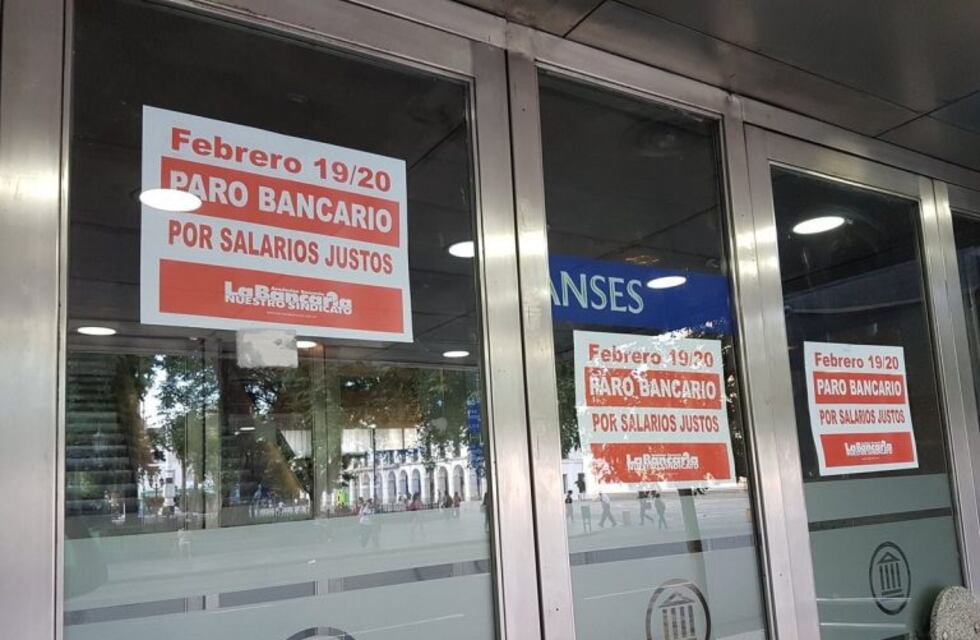 Alto acatamiento al paro bancario en Córdoba