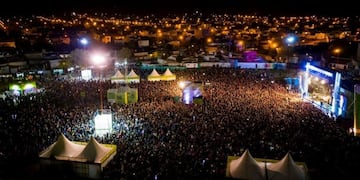 Más de 30\u002E000 bahienses en la fiesta de la primavera