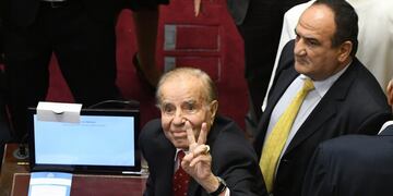 Deciden si Menem sigue procesado por las explosiones en Río Tercero