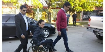 Michetti y Frigerio acompañan a Luis Naidenoff en el velorio de su esposa e hijo\u002E