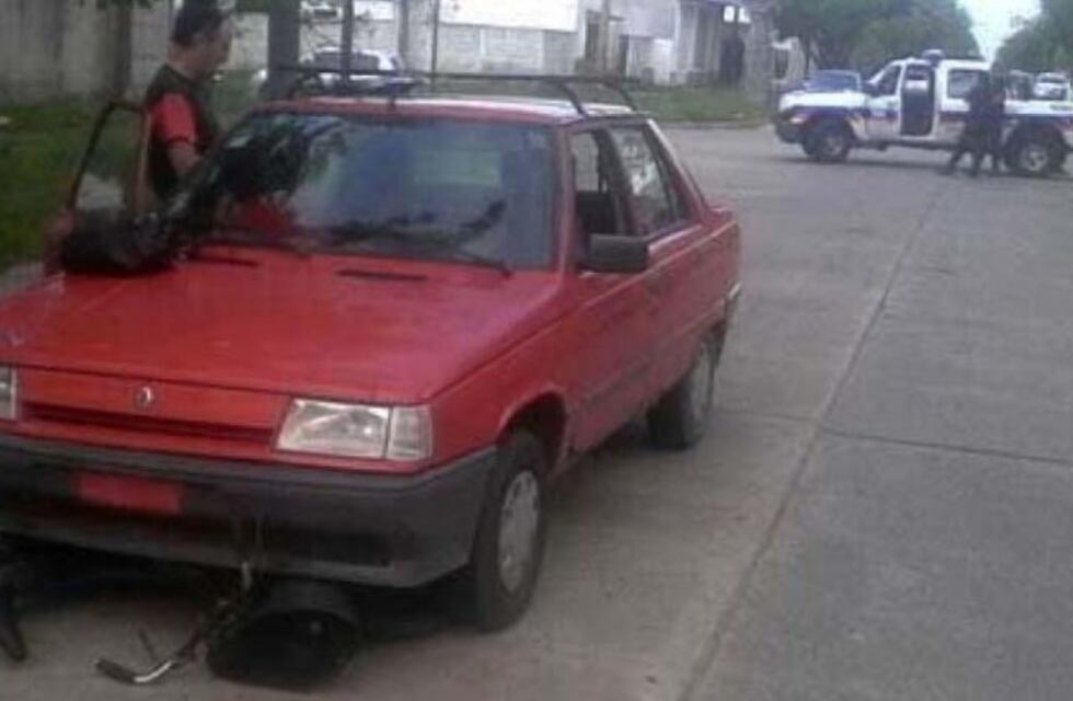 Un ciclista resultó herido tras colisionar contra un automóvil