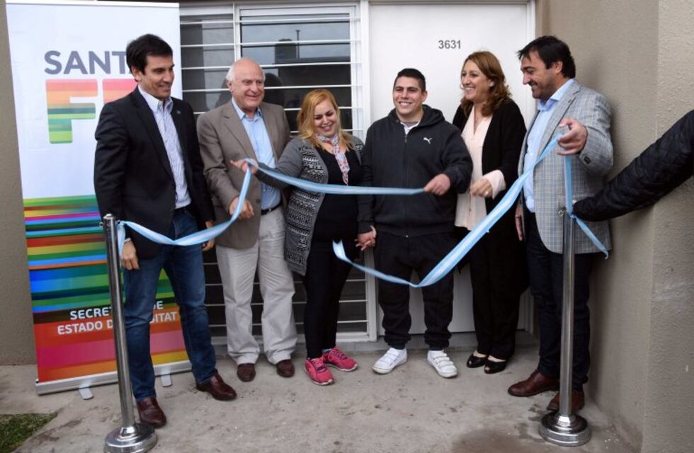 Se entregaron 116 viviendas del Parque Habitacional Ibarlucea