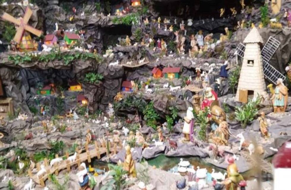 Un pesebre navideño con mas de 700 piezas, la tradición de una familia pampeana que lleva 73 años