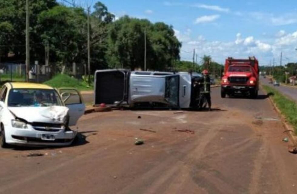 Choque y vuelco sobre la ex ruta 203