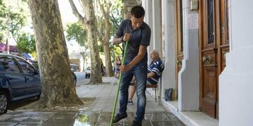 La Ciudad premia a encargados y barrenderos que mantienen su cuadra limpia\u002E (Gobierno de la Ciudad)