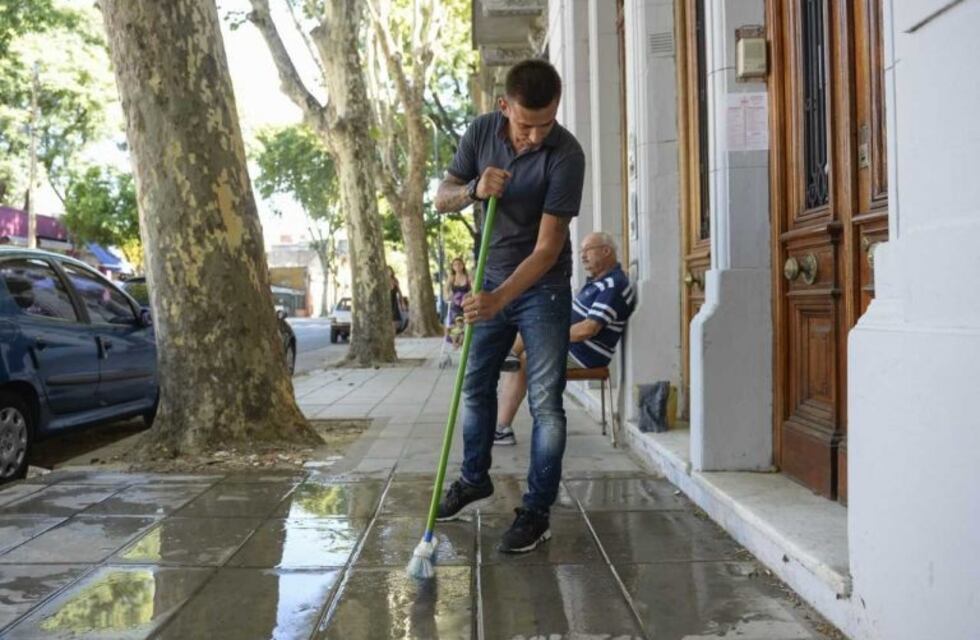 La Ciudad premia a encargados y barrenderos que mantienen su cuadra limpia