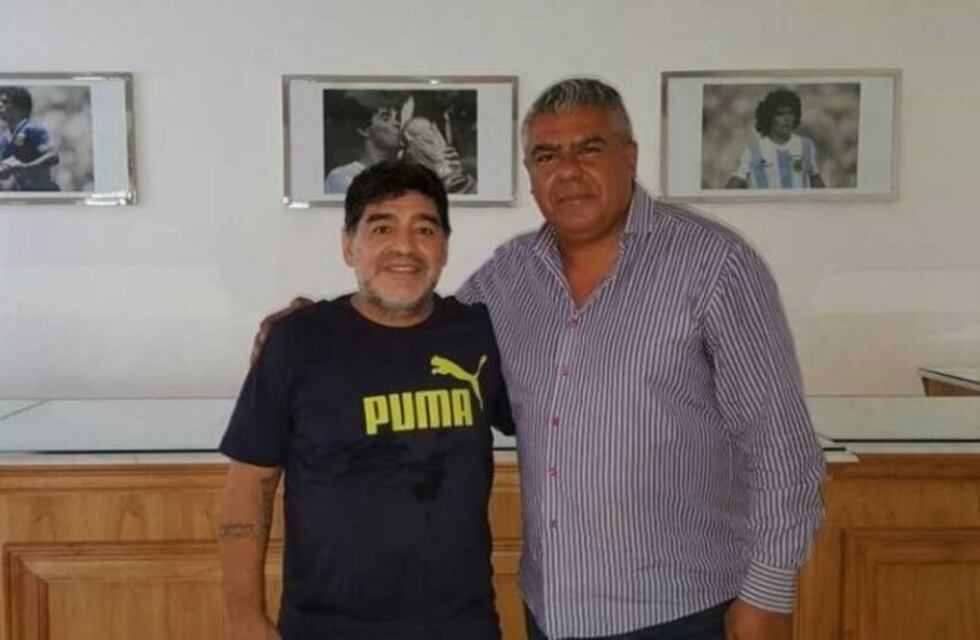 Claudio Tapia:"Haremos gestiones para que Maradona acompañe el sueño de 2030"