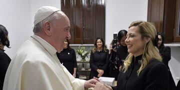 El papa Francisco y Fabiola Yáñez\u002E