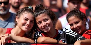 Las hinchas leprosas ingresarán gratis al Coloso el próximo sábado\u002E (CANOB)