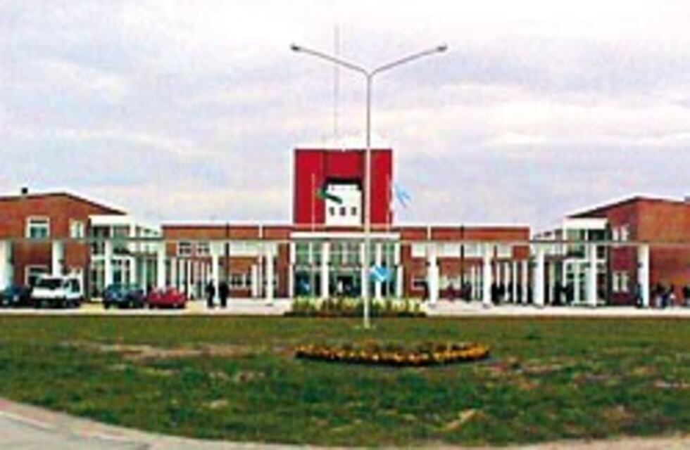 Un hombre detenido por llevar drogas a una cárcel