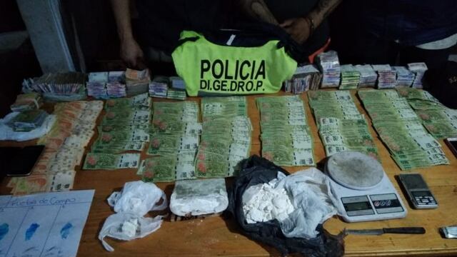 Fueron aprehendidos por una estafa, pero descubrieron una gran cantidad de sustancias ilegales