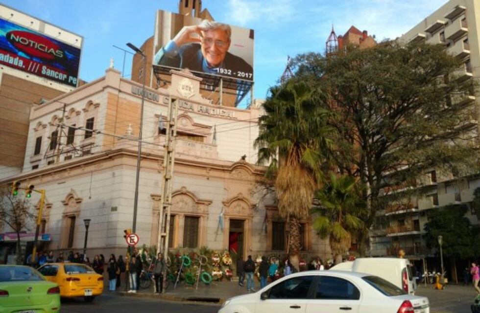 El último adiós a Eduardo César Angeloz