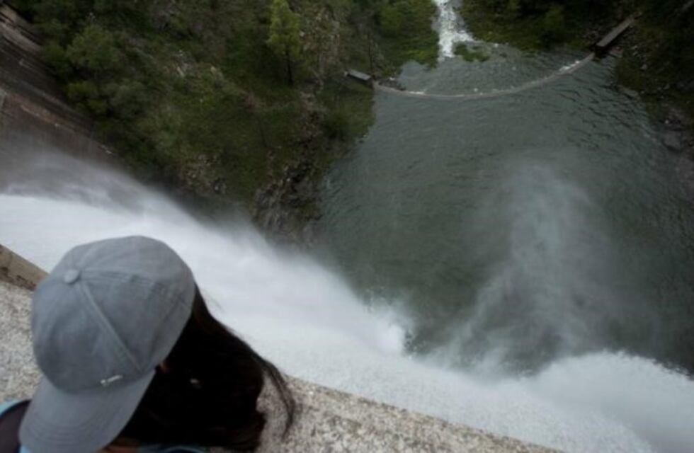 Otro dique se sumó al San Roque y superó el nivel del vertedero
