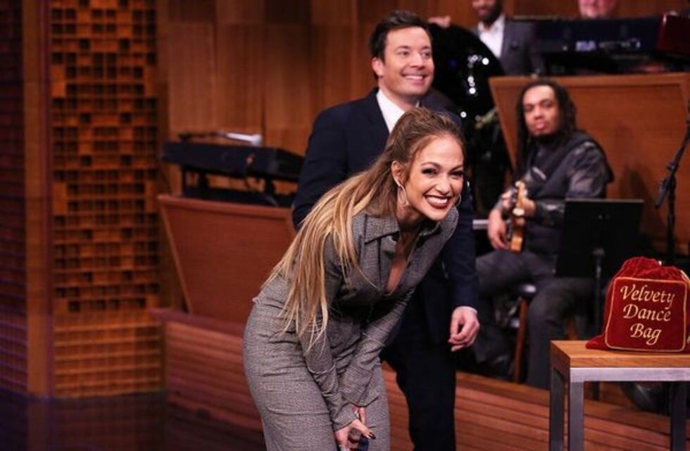 Jennifer López y Jimmy Fallon se enfrentaron en una guerra de baile que fue furor