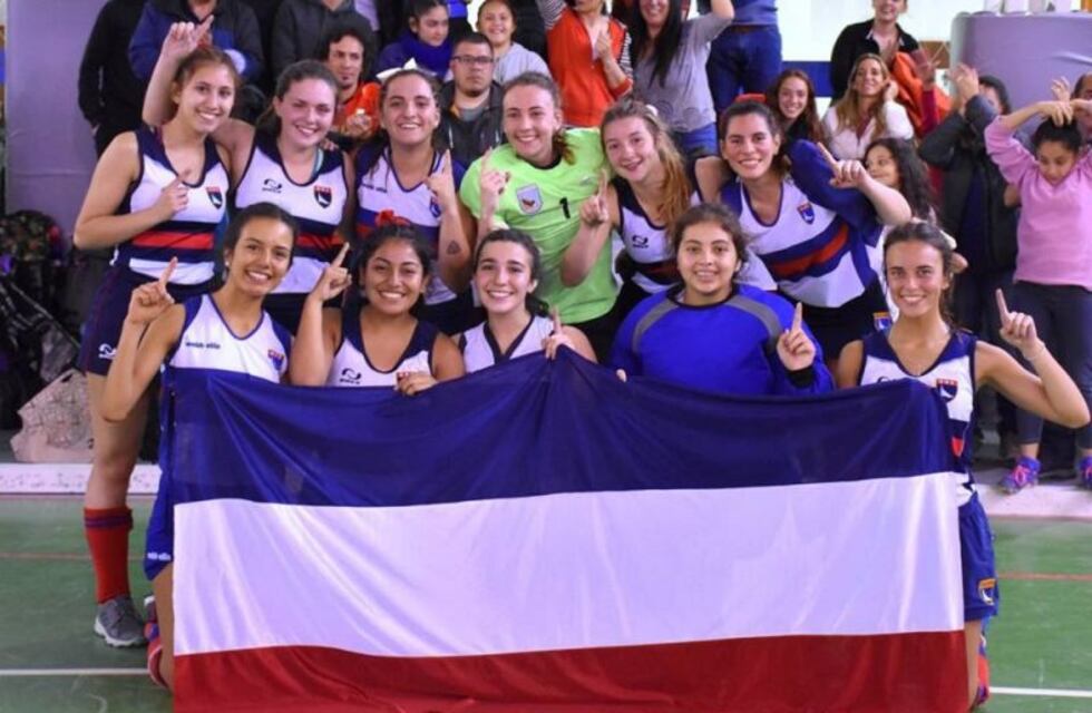 El URC rama femenina se consagró campeón de la Liga Provincial de Hockey Pista 2018
