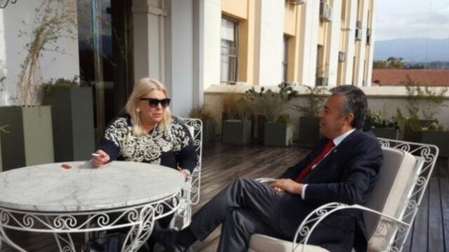 Elisa Carriu00f3 y el Gobernador Cornejo en una conversaciu00f3n donde tocaron todos los temas.