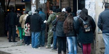 Largas filas en Anses\u002E
