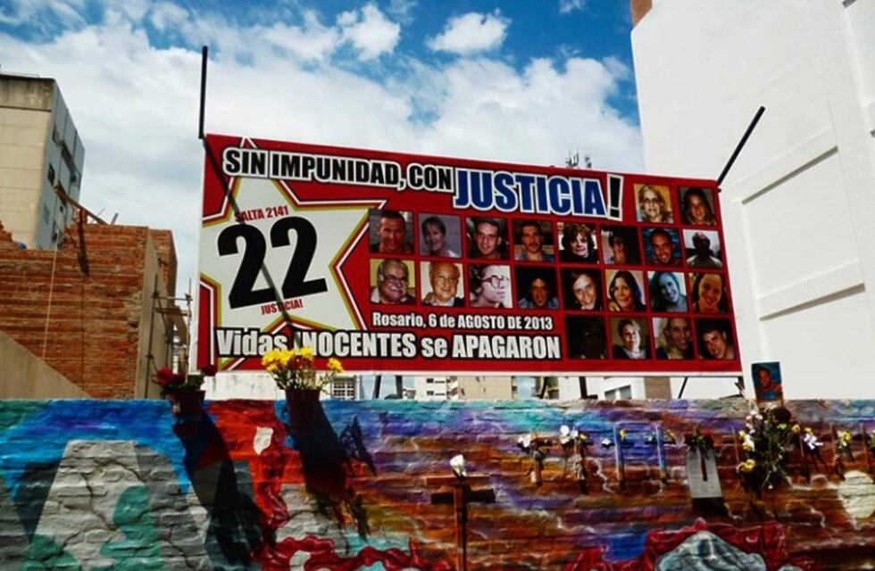 A 8 años de la explosión en Salta 2141: Rosario se viste de luto y recuerda a las 22 víctimas