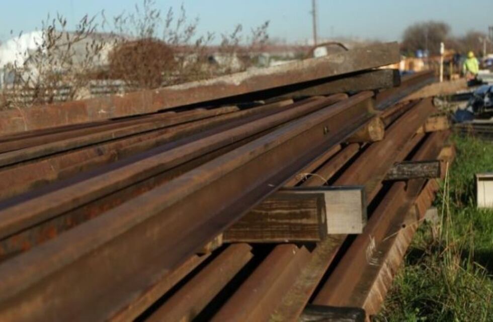 El Gobierno recaudó $15 millones en una subasta de chatarra de trenes