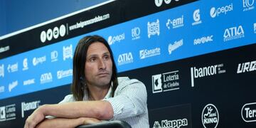 El director deportivo del Pirata trabaja en la búsqueda de los refuerzos\u002E