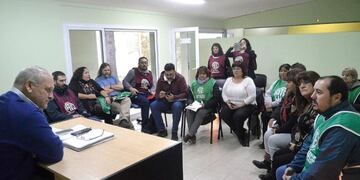 El ministro de Salud, Fabián Zgaib y la conducción de ATE se reunieron esta mañana en Roca\u002E