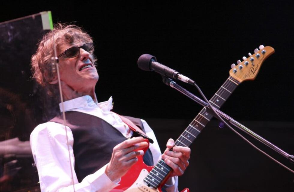 Homenaje a Luis Alberto Spinetta en la Minerita de Unquillo