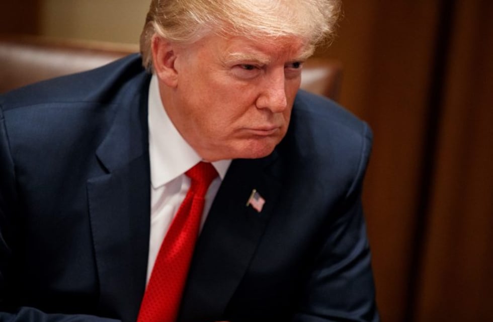 Trump ordenó abrir una oficina para  identificar a los "inmigrantes amenazantes"