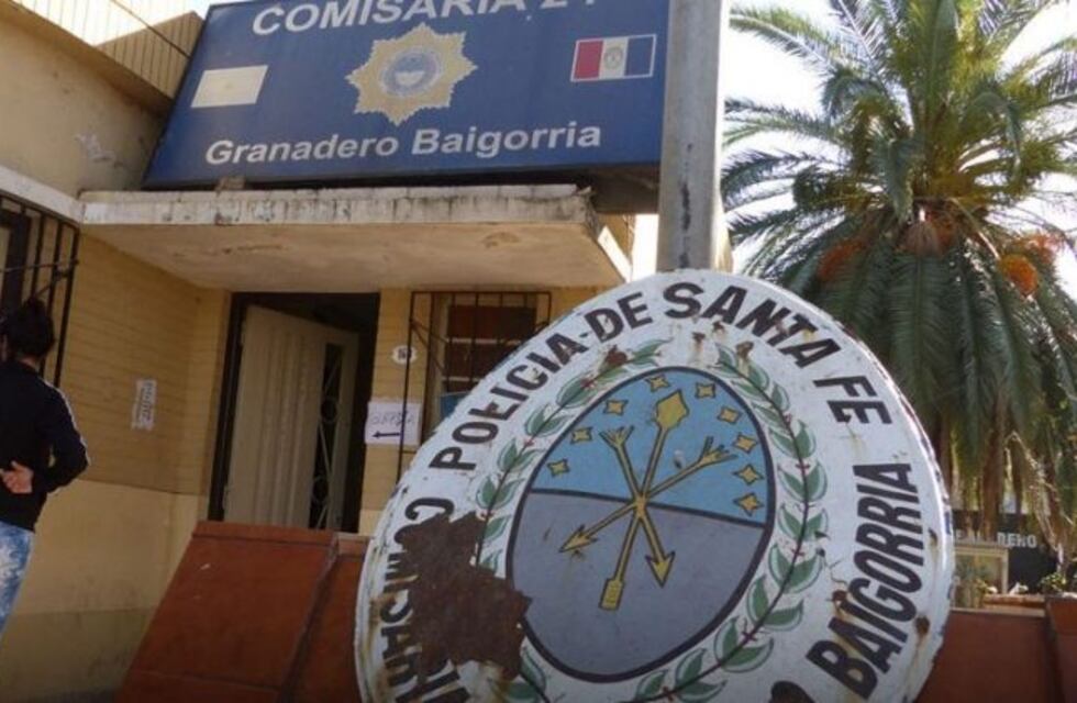 Se quedó dormida en el remís y el conductor la manoseó