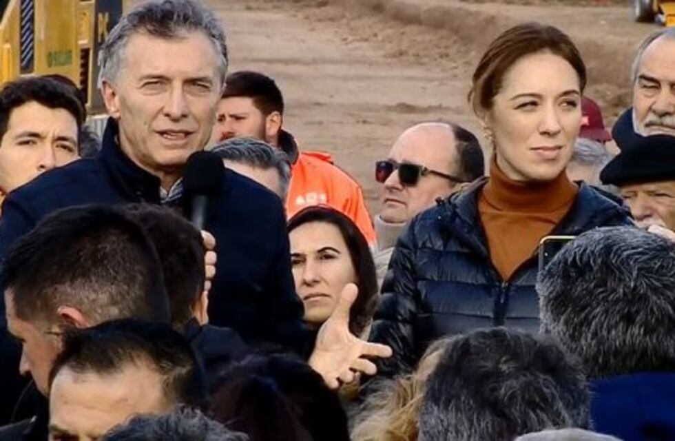 Mauricio Macri le pidió a gobernadores e intendentes que bajen los impuestos locales