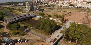Avanza la obra del puente 25 de Mayo\u002E