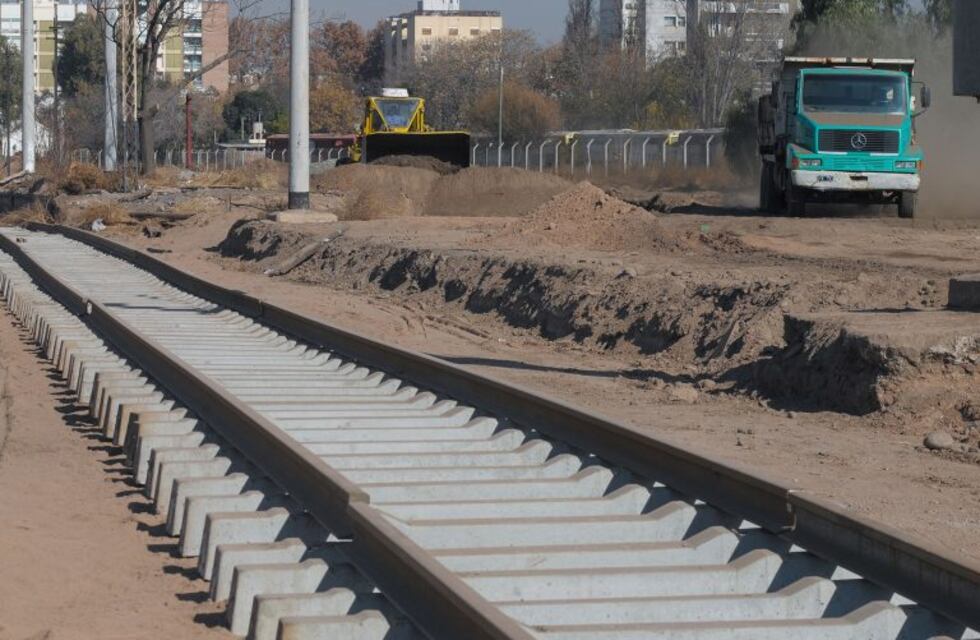 Está un 66% avanzada la segunda etapa del Metrotranvía, que unirá Ciudad con Las Heras
