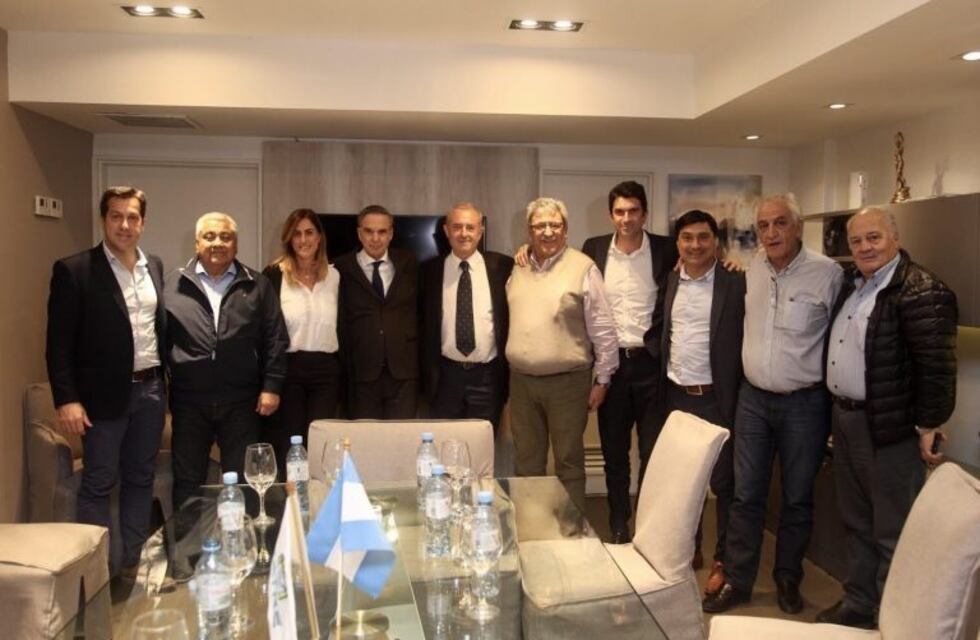 Miguel Ángel Pichetto prometió convocar al sindicalismo peronista a un "espacio de diálogo"
