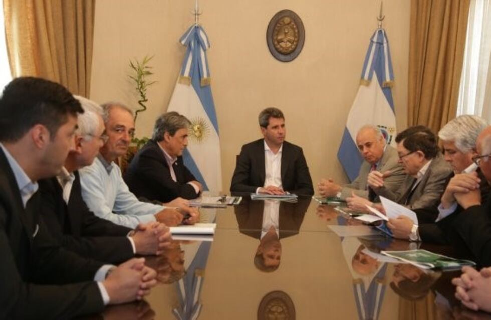 Avanzan en un convenio para desarrollar proyectos de robotización de la minería