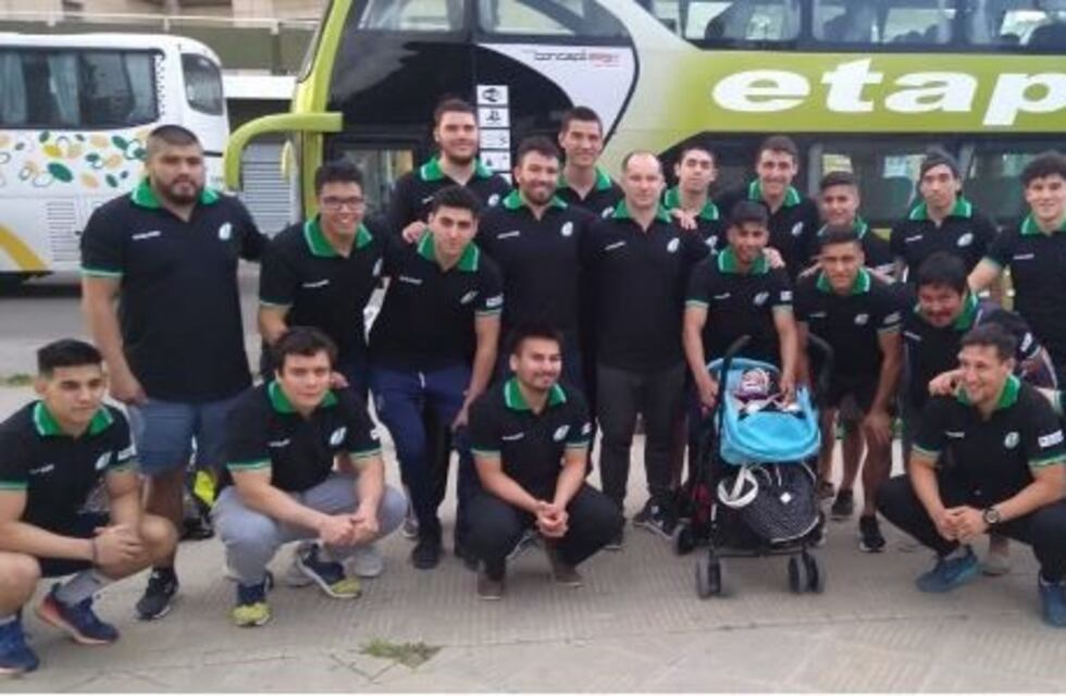 El seleccionado de Unión Austral de Rugby viajó con el jugador 25