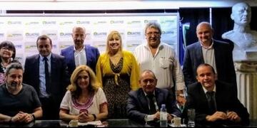 Oscar Herrera Ahuad con Cecilia Britto y diputados de la Delegación Argentina del Parlasur\u002E (Parlasur)