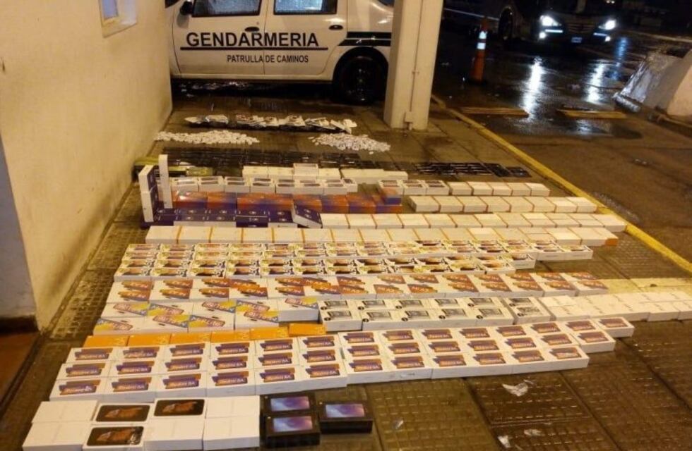 Secuestraron 400 celulares ingresados de contrabando