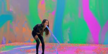 Tini Stoessel vómito