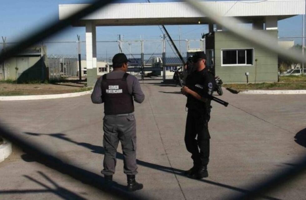 Lo condenaron por esconder drogas en un colchón y vender en una cárcel mendocina