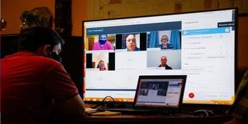 El comité de crisis se reunió nuevamente este domingo por la noche\u002E