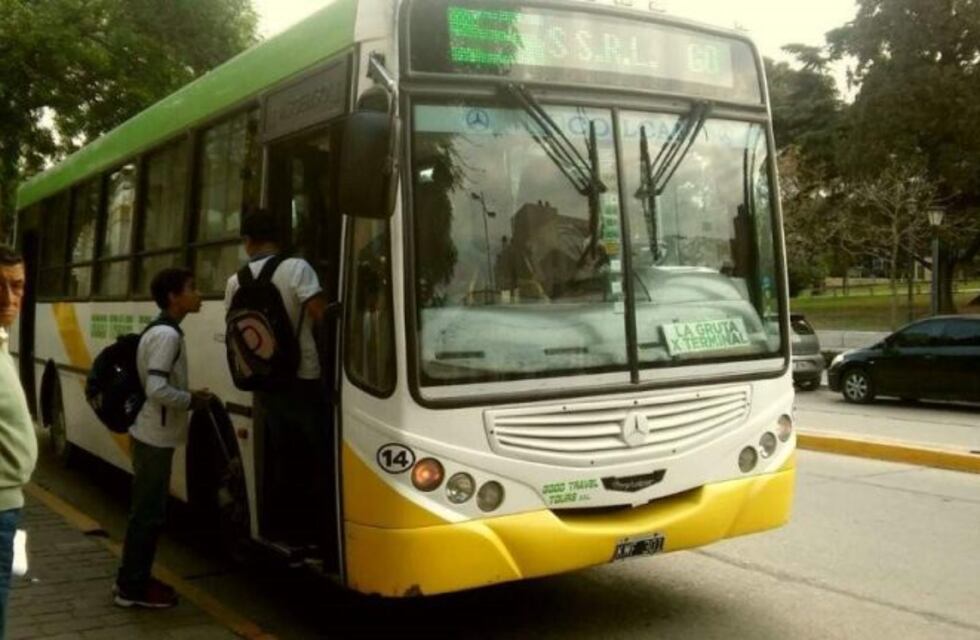 Se agrega un recorrido nocturno del transporte urbano en Alta Gracia