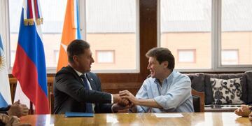 Reunión del Gobernador Melella con embajador de Rusia