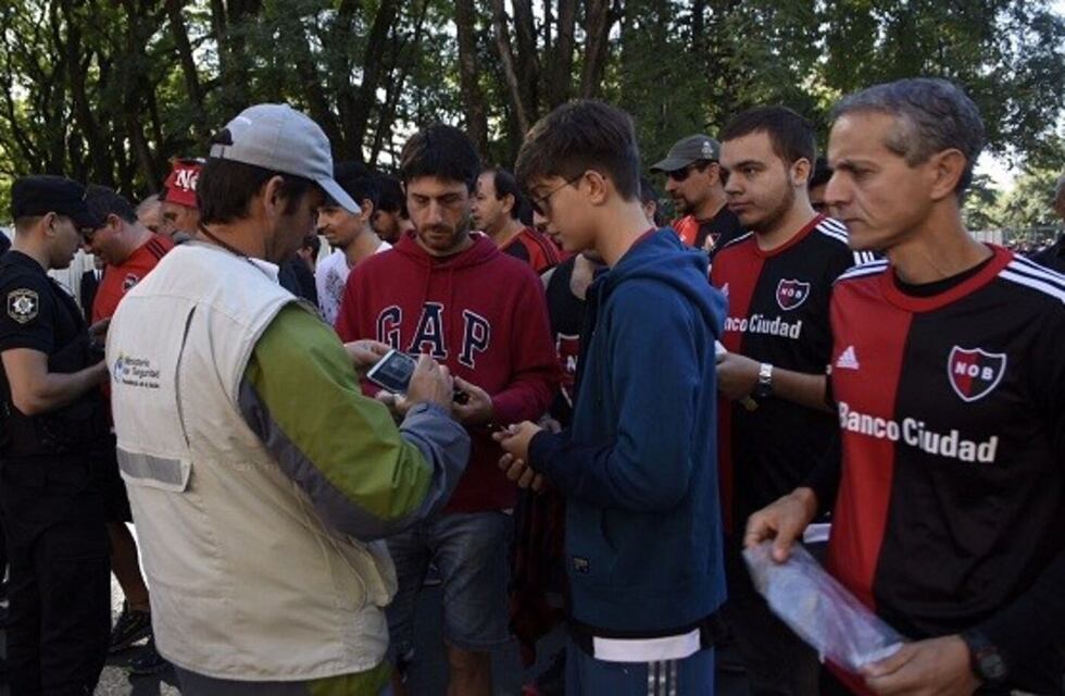 Más de 500 efectivos para custodiar Newell's-River con hinchada visitante