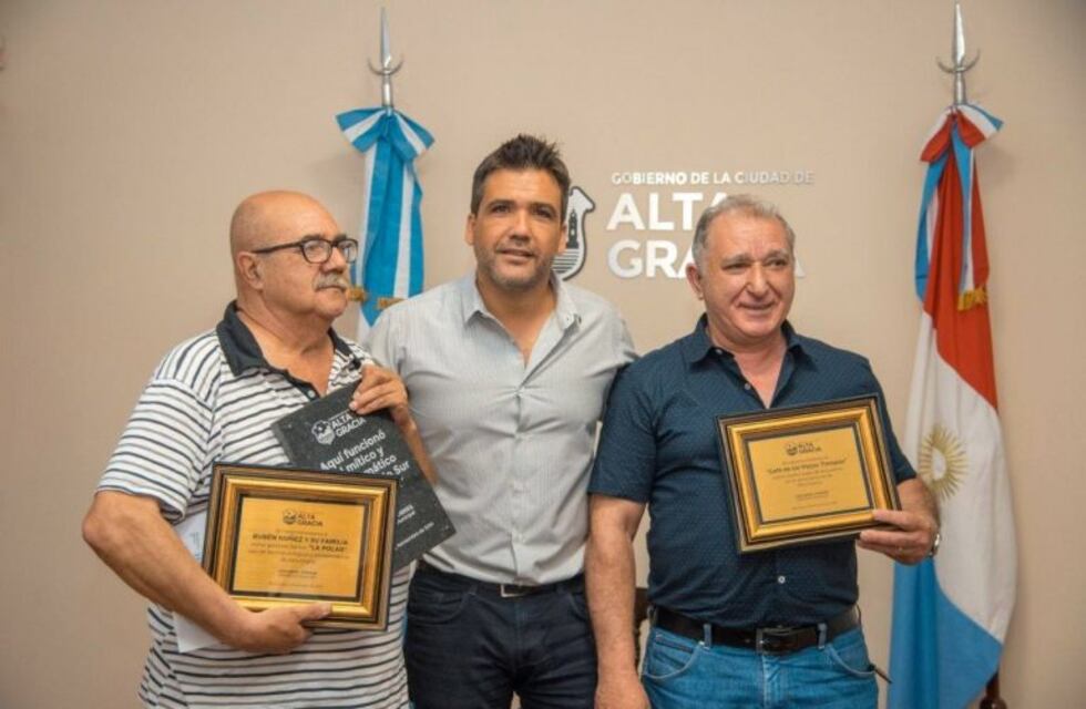 Alta Gracia: reconocimiento a los dueños del Bar La Polar y El Café de los Viejos Tiempos