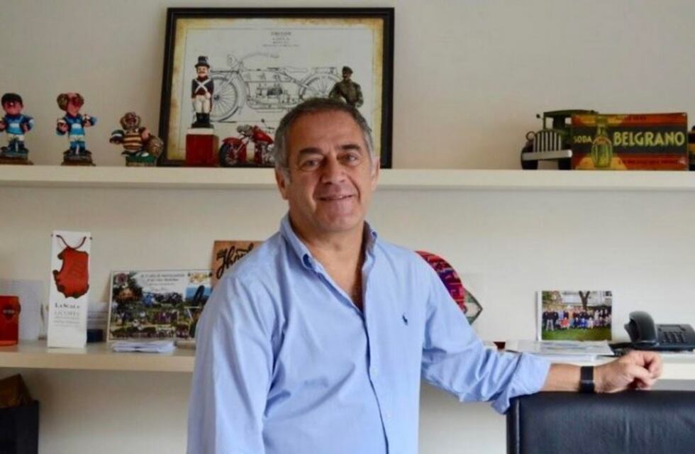 Una empresa de transporte rinde homenaje a ex combatientes en las rutas argentinas