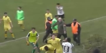 Batalla campal en la Liga del Sur de Bahía Blanca\u002E